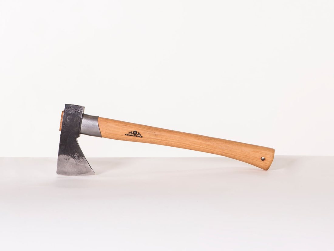 アウトドアアックス（Outdoor Axe）