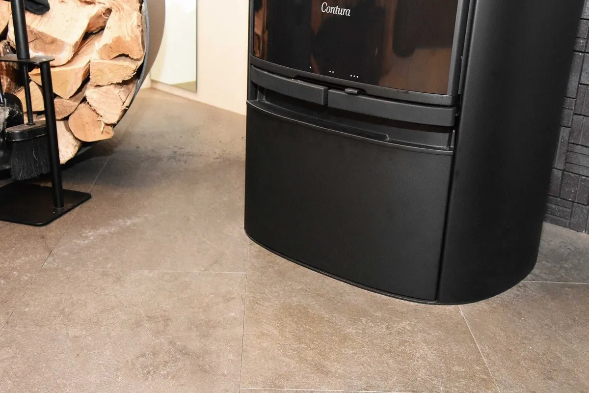 コンツーラ C810G マーニー（写真：Contura）