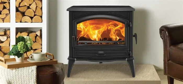 ドブレ(Dovre)鋳物薪ストーブのある暮らし(写真:Dovre)