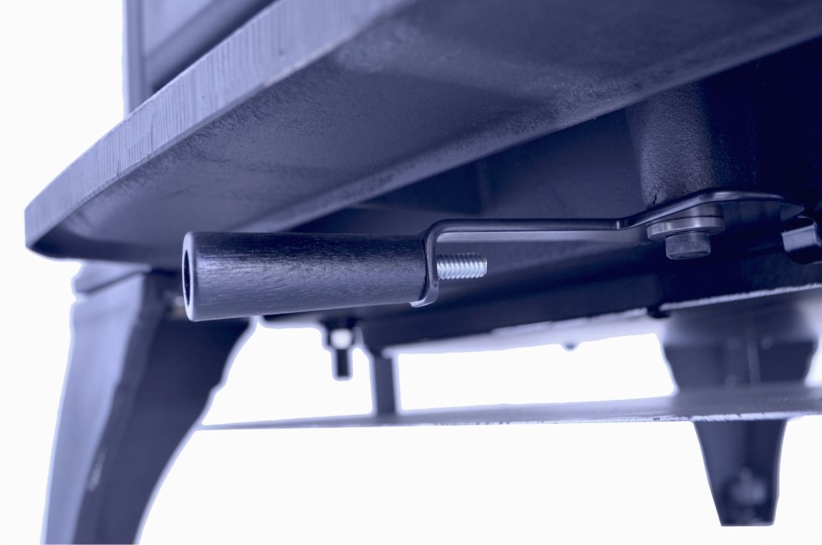 ハースストーン キャッスルトン 空気調整レバーと、標準装備のボトムヒートシールド