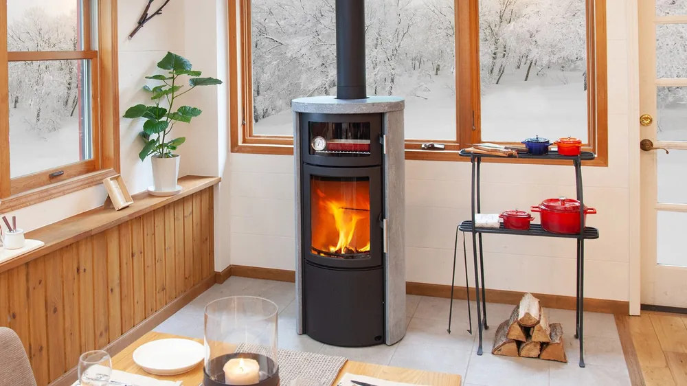 HETA ノルン(NORN)の薪ストーブ