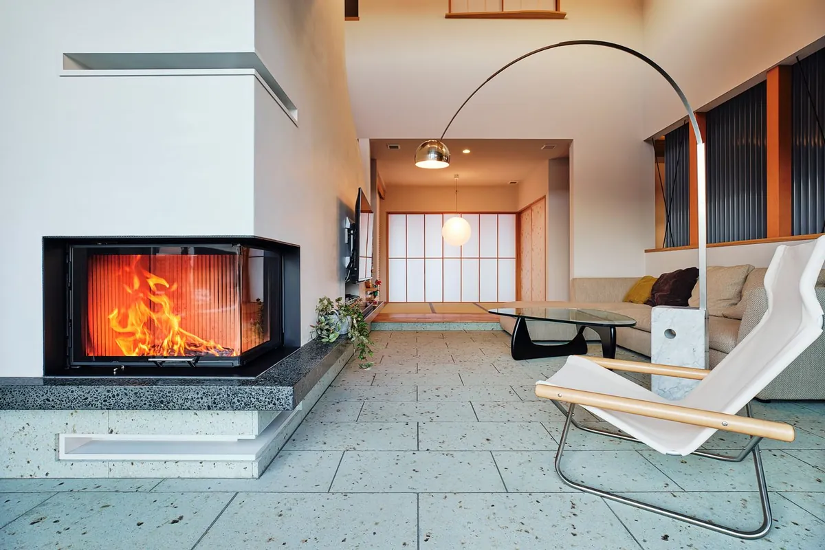 ホクスターの暖炉 ECKA 67/45/51/長野県(写真:Hoxter)