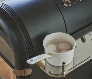 シモタニ ペレットストーブ(写真:シモタニ)