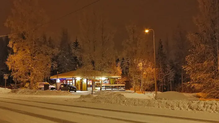雪のフィンランドの町