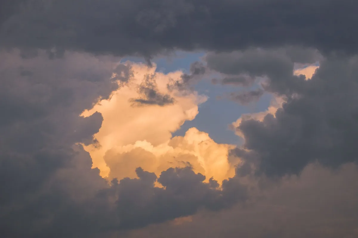 空と雲の天気