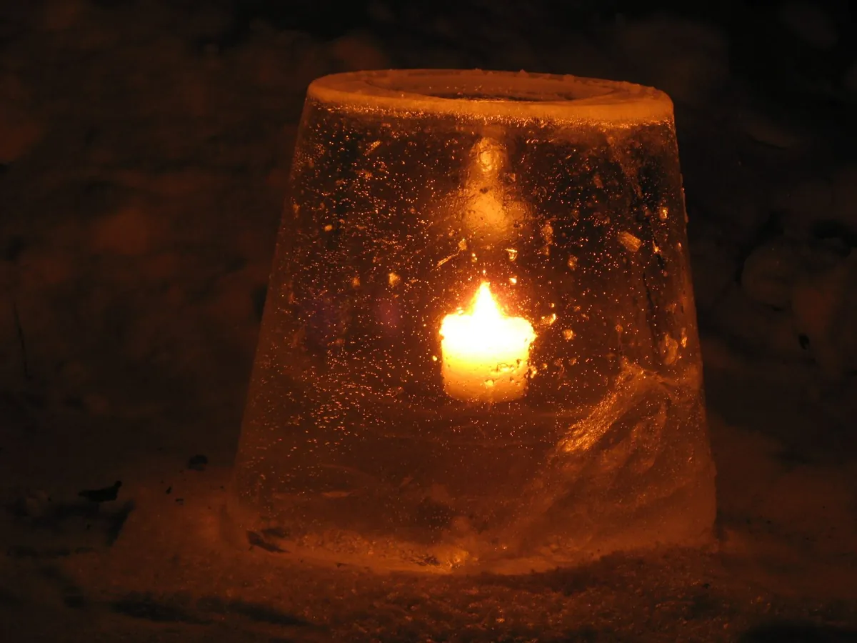 雪のフィンランドの町